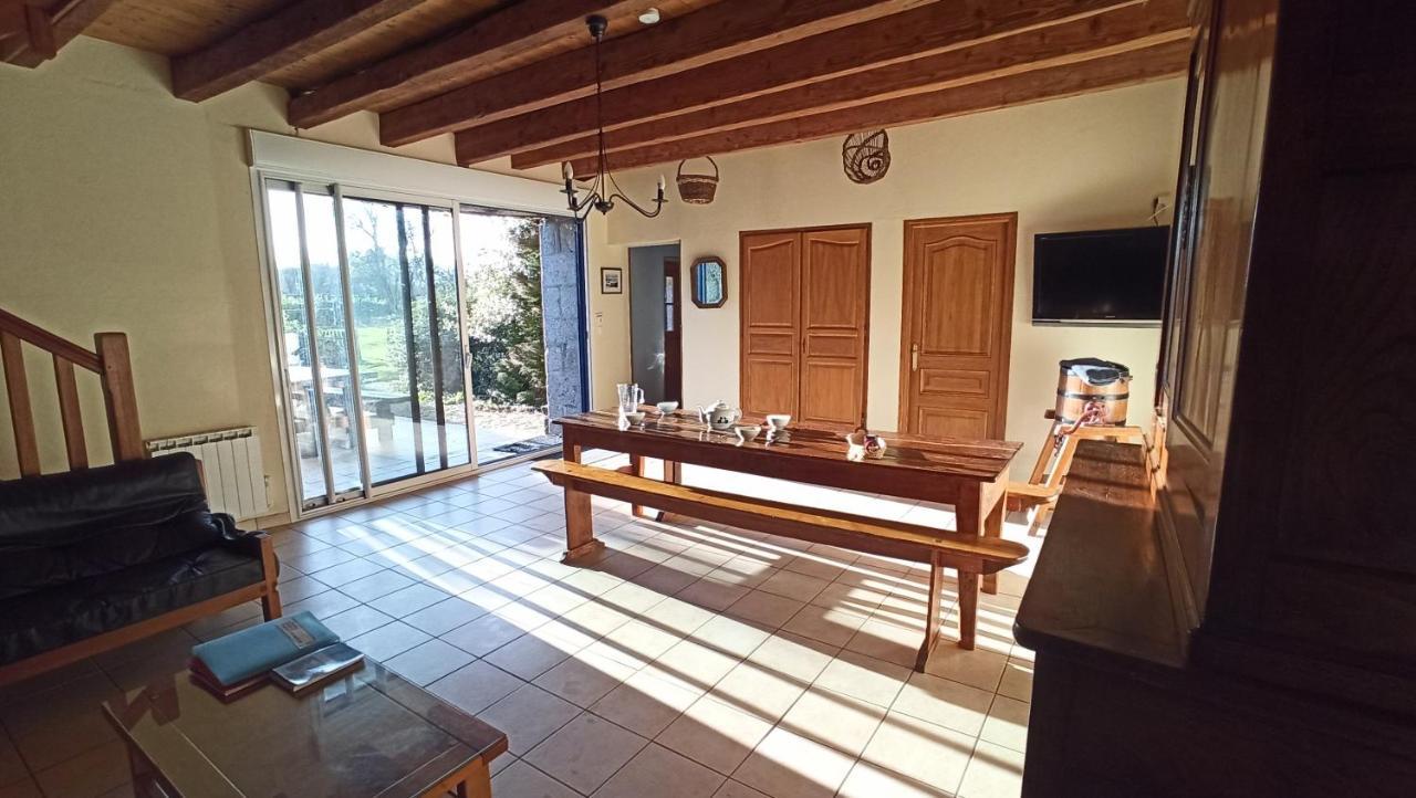 La Ferme Du Pere Hotell Kermorocʼh Exteriör bild